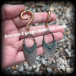 Inspired by Artemis, Goddess of the Hunt, these gorgeous bronze and rose gold tone ornate gauged earrings measure just under 8cms from tip to tip, weighing only 5 grams each. This pair has been made on 2 gauge (6mm) surgical steel full curls