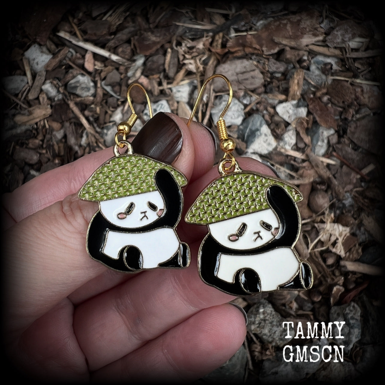 Super cute and super light weight, these earrings feature cute panda bear enamel charms, measuring just over 4cms from tip to tip and weighing only a few grams each.