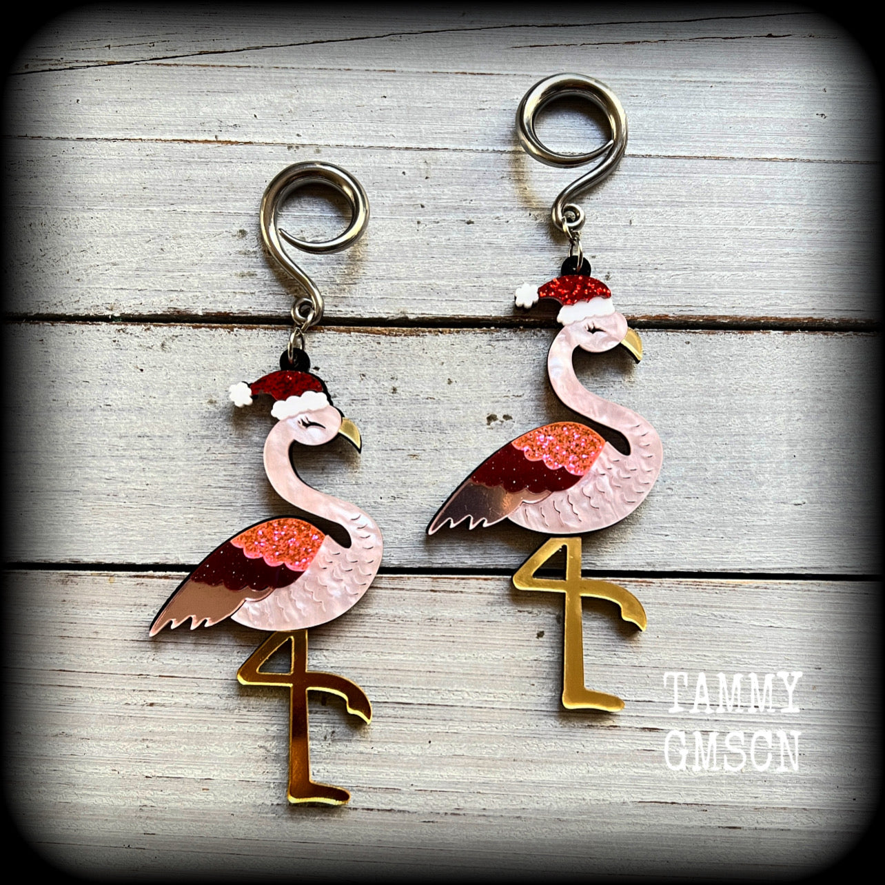 Pink flamingo earrings Kitsch Christmas 6 gauge ear weights Ear hangers Gauged earrings Stretched lobes Gauged ears Stretched ears Christmas body jewelry Kitsch earrings Christmas jewelry 4mm 6mm 8mm 10mm 12mm 14mm 16mm 19mm 22mm 25mm 28mm 30mm