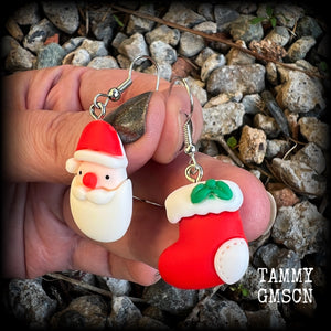 Santa Claus earrings-Christmas earrings-Yule earrings