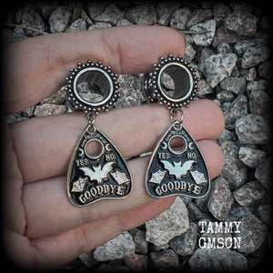 These gorgeous spooky tunnel dangles feature cute black enamel bat planchette charms, are nice and lightweight-weighing only 6 grams each and measure just under 5cms from tip to tip.  This pair have been made on 1/2” (12mm) gauge ornate surgical steel screw fit tunnels.