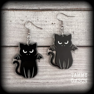 Vampire cat earrings Vampire kitty earrings Crazy cat lady earrings cat jewellery Halloween earrings Halloween jewelry Gauged earrings Pierced ears Ear gauges Los Muertos earrings Day of the Dead earrings Samhain earrings Samhain jewelry Witches cat