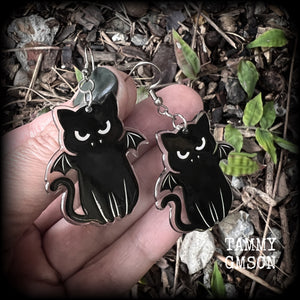 Vampire cat earrings Vampire kitty earrings Crazy cat lady earrings cat jewellery Halloween earrings Halloween jewelry Gauged earrings Pierced ears Ear gauges Los Muertos earrings Day of the Dead earrings Samhain earrings Samhain jewelry Witches cat