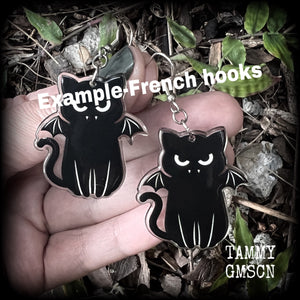 Vampire cat earrings Vampire kitty earrings Crazy cat lady earrings cat jewellery Halloween earrings Halloween jewelry Gauged earrings Pierced ears Ear gauges Los Muertos earrings Day of the Dead earrings Samhain earrings Samhain jewelry Witches cat