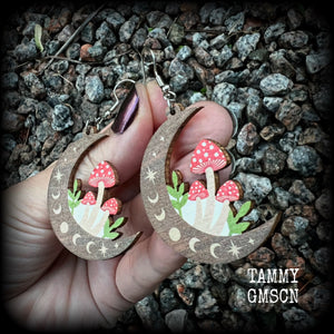These adorable balsa wood mushroom and moon phase earrings measure in at just approx 6.5cms from tip to tip, and are nice and light weight, weighing only a few grams each.  This pair has been made with stainless steel french hooks, for pierced ears.