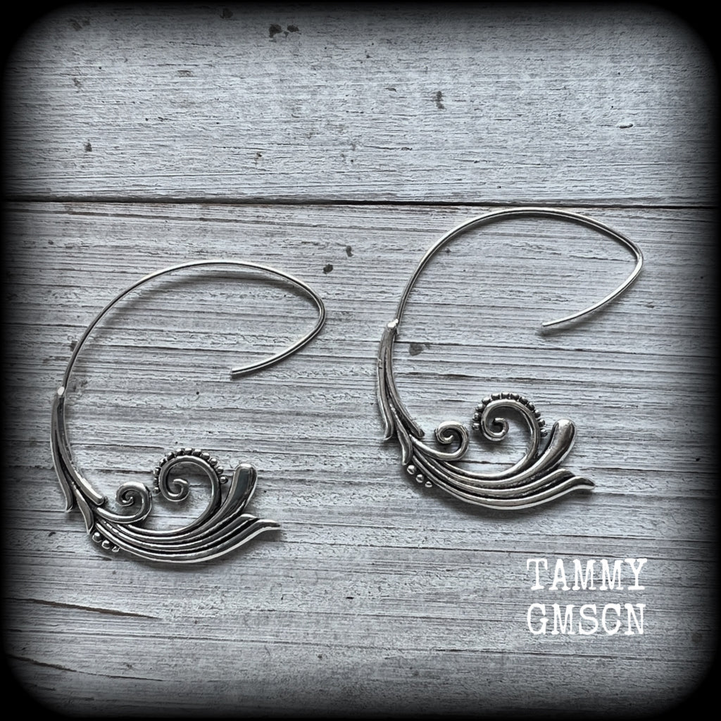 These gorgeous art nouveau inspired leafy hoop earrings are inspired by the Greek Goddess of love and beauty, Aphrodite, measuring just over 4cms from tip to tip and weighing only a few grams each.