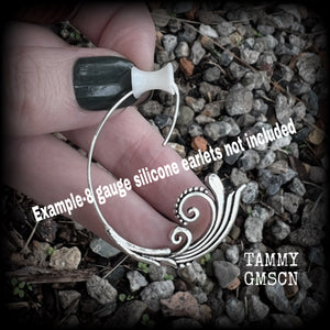 These gorgeous art nouveau inspired leafy hoop earrings are inspired by the Greek Goddess of love and beauty, Aphrodite, measuring just over 4cms from tip to tip and weighing only a few grams each.