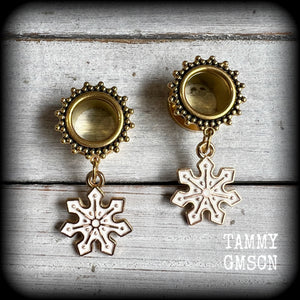 Snowflake tunnels earrings Snowflake tunnel dangles Plugs Ear gauges Stretched ears Gauged ears Christmas tunnels Snowflakes Stretched lobes Body jewelry Gauges 6mm 8mm 10mm 14mm 16mm 19mm 22mm 25mm Stocking stuffers Secret santa