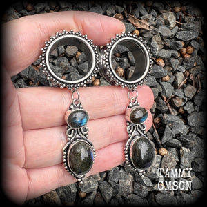 Labradorite ear weights Gemstone gauged earrings 25mm ear weights Body jewelry Gemstone tunnels 6g 2g 0g 00g 1/2 9/16 5/8 3/4 7/8 1 1.10 1.18 Whimsygoth Gothic Ear hangers Tunnel dangles 4mm 6mm 8mm 10mm 12mm 14mm 16mm 19mm 22mm 25mm 28mm 30mm