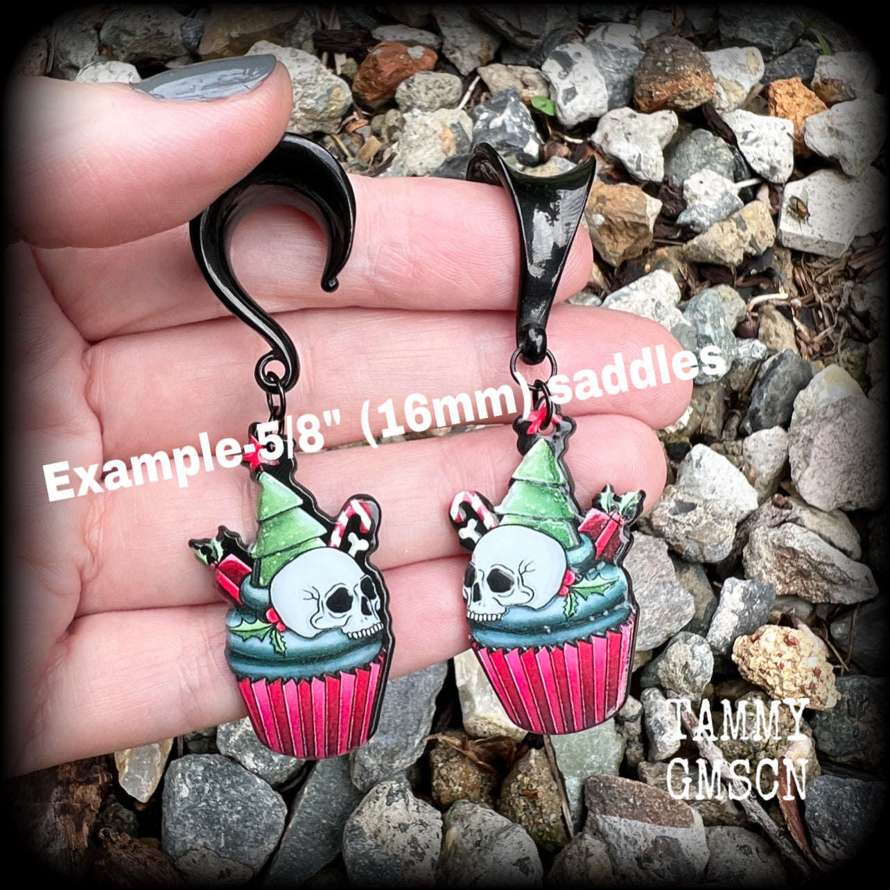 Christmas earrings-Gothic skull cupcake earrings