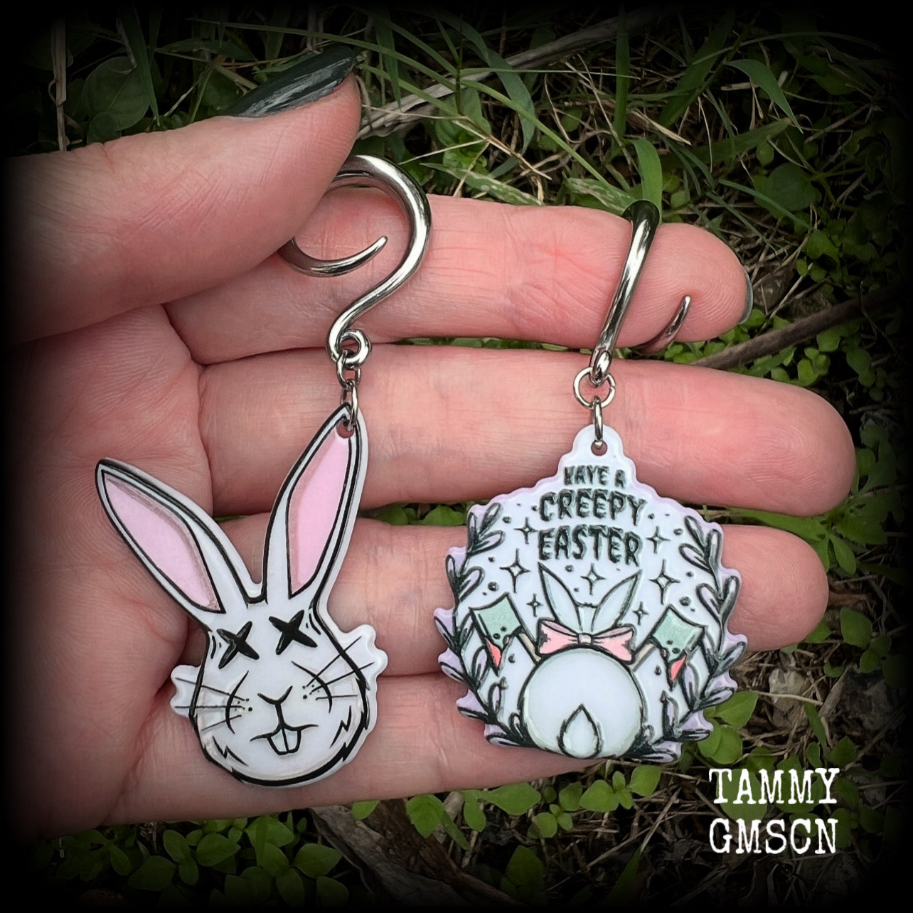 Featuring super cute, slightly creepy zombie rabbit acrylic charms, these earrings weigh approx 5 grams each, and are lovely and dangly at approx 6.5cms from tip to tip. This pair has been made on 6 gauge (4mm) surgical steel full curl hooks.
