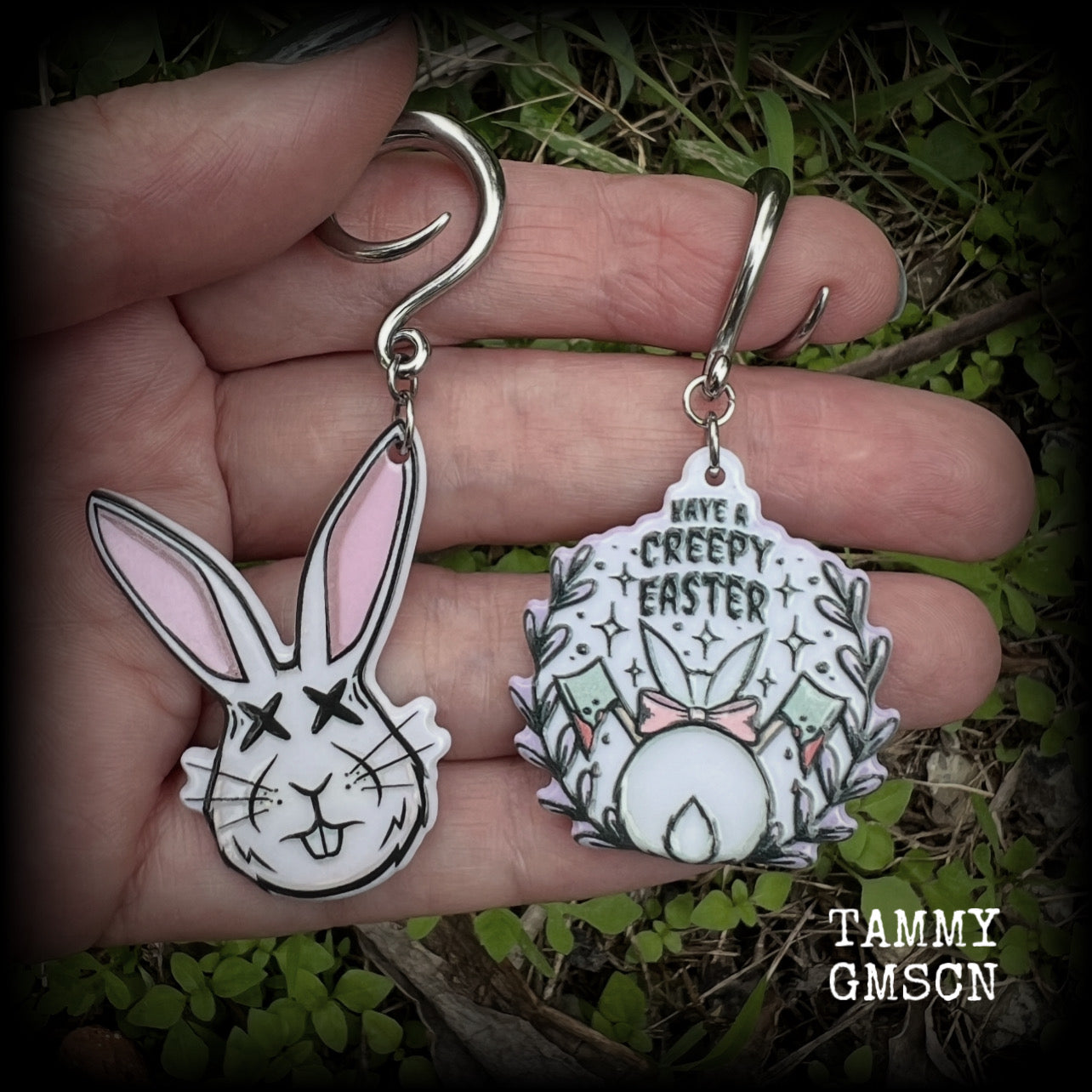 Featuring super cute, slightly creepy zombie rabbit acrylic charms, these earrings weigh approx 5 grams each, and are lovely and dangly at approx 6.5cms from tip to tip. This pair has been made on 6 gauge (4mm) surgical steel full curl hooks.