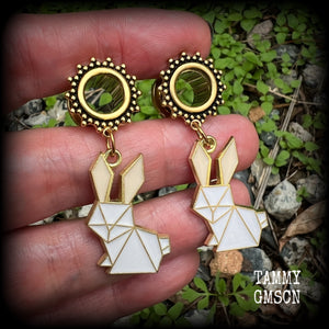 These earrings feature a pair of antique gold and white enamel origami rabbits, are nice and lightweight at only 6 grams each and measure approx 5cms from tip to tip. This pair has been made on 00 gauge (10mm) ornate surgical steel screw fit tunnels