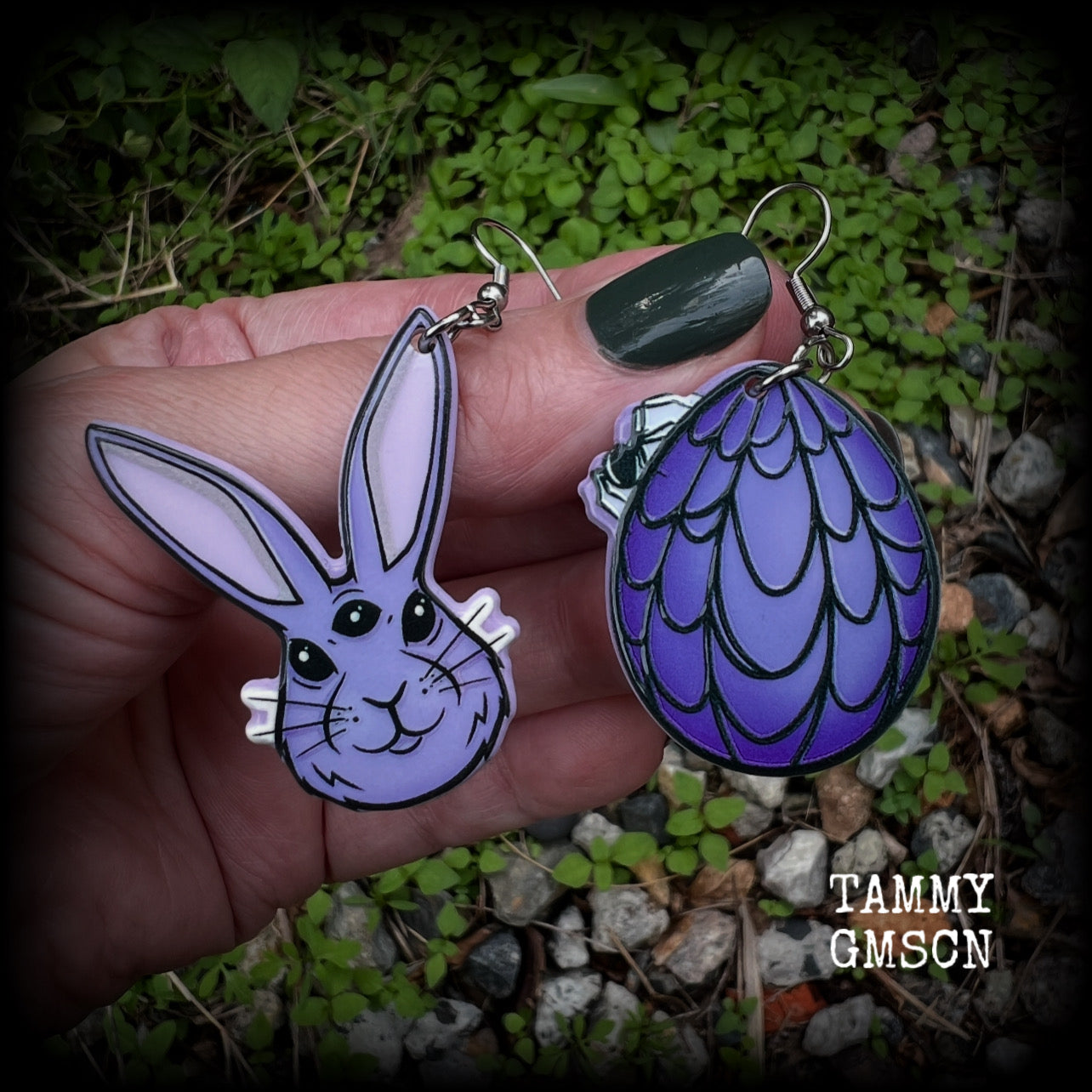 These earrings feature an all knowing, third eye bunny with easter egg draped in cobwebs, weighing in at only a few grams each, and are nice and dangly, measuring just over 6 cms from tip to tip. This pair has made on stainless steel french hooks