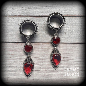 Garnet ear weights 19mm tunnel earrings Body jewelry Gemstone ear gauges 6g 2g 0g 00g 1/2 9/16 5/8 3/4 7/8 1 1.10 1.18 Gothic body jewelry Garnet tunnel dangles Gemstone plugs Gemstone tunnels 4mm 6mm 8mm 10mm 12mm 14mm 16mm 19mm 22mm 25mm 28mm 30mm