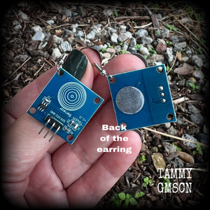 These awesome cyberpunk circuit board earrings measure just under 5 cms from tip to tip, and weigh only a few grams each, these are lovely and lightweight and not too dangly. This pair has been made on stainless steel french hooks.
