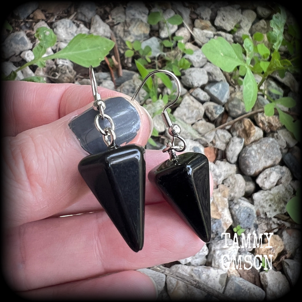 Black obsidian earrings Gothic earrings Gemstone earrings Body jewelry Body jewellery Tunnels Gauges Plugs Gemstone jewelry Pierced ears Stretched ears lobes Ear gauges Witchy jewelry Coven jewelry Occult jewelry Mossgoth Whimsigoth Whimsygoth