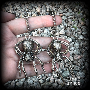 These big beautiful antique silver spider tunnel dangles are not too heavy and nice and dangly, weighing approx 18 grams each, and measuring just on 9cms from tip to tip.

🕷️ PLEASE NOTE-This particular chain will not filter through tunnels smaller than 2 gauge (6mm), though I have lots of different chains that will. Get in touch and we can pick something just for you x

💥This listing includes one pair of surgical steel single flared O-ring earlets.