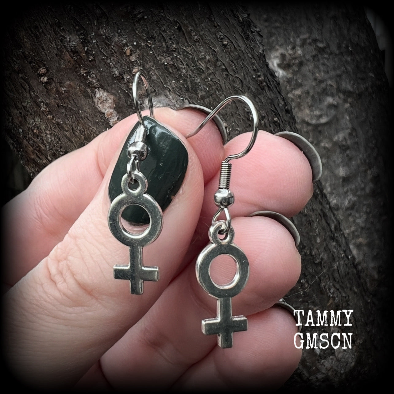 These lovely little antique silver Venus symbol earrings are nice and lightweight (at a gram or two each), measuring approx 3.5cms from tip to tip.
This pair has been made on stainless steel french hooks, for pierced ears.