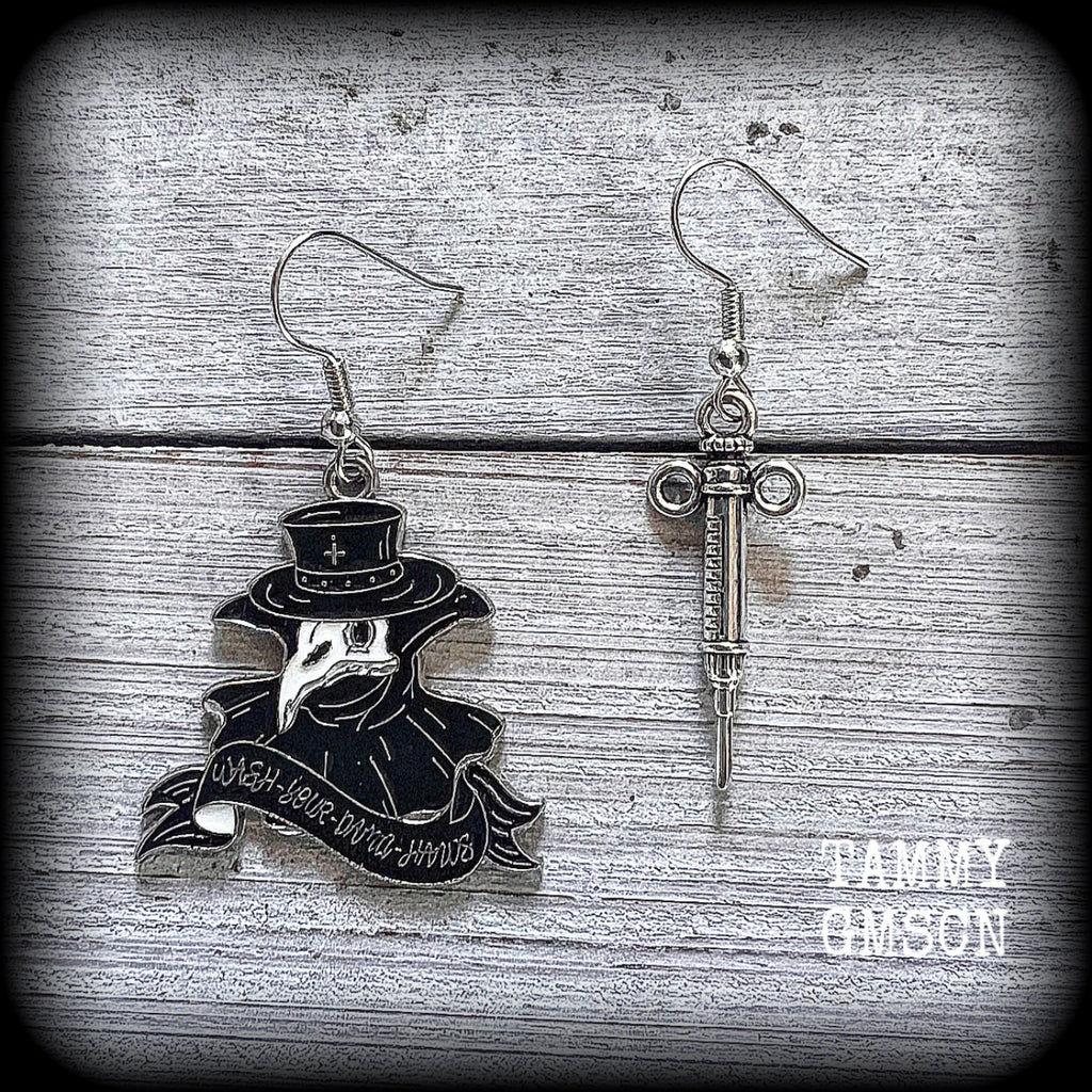 Plague Doctor earrings Plague Doctor jewellery Plague Doctor mask Medical supplies Syringe earrings Halloween earrings Halloween jewelry Antique medical instruments Vintage medical Spooky Cute Apocalyptic Ear gauges Gauged ears Curiosities 