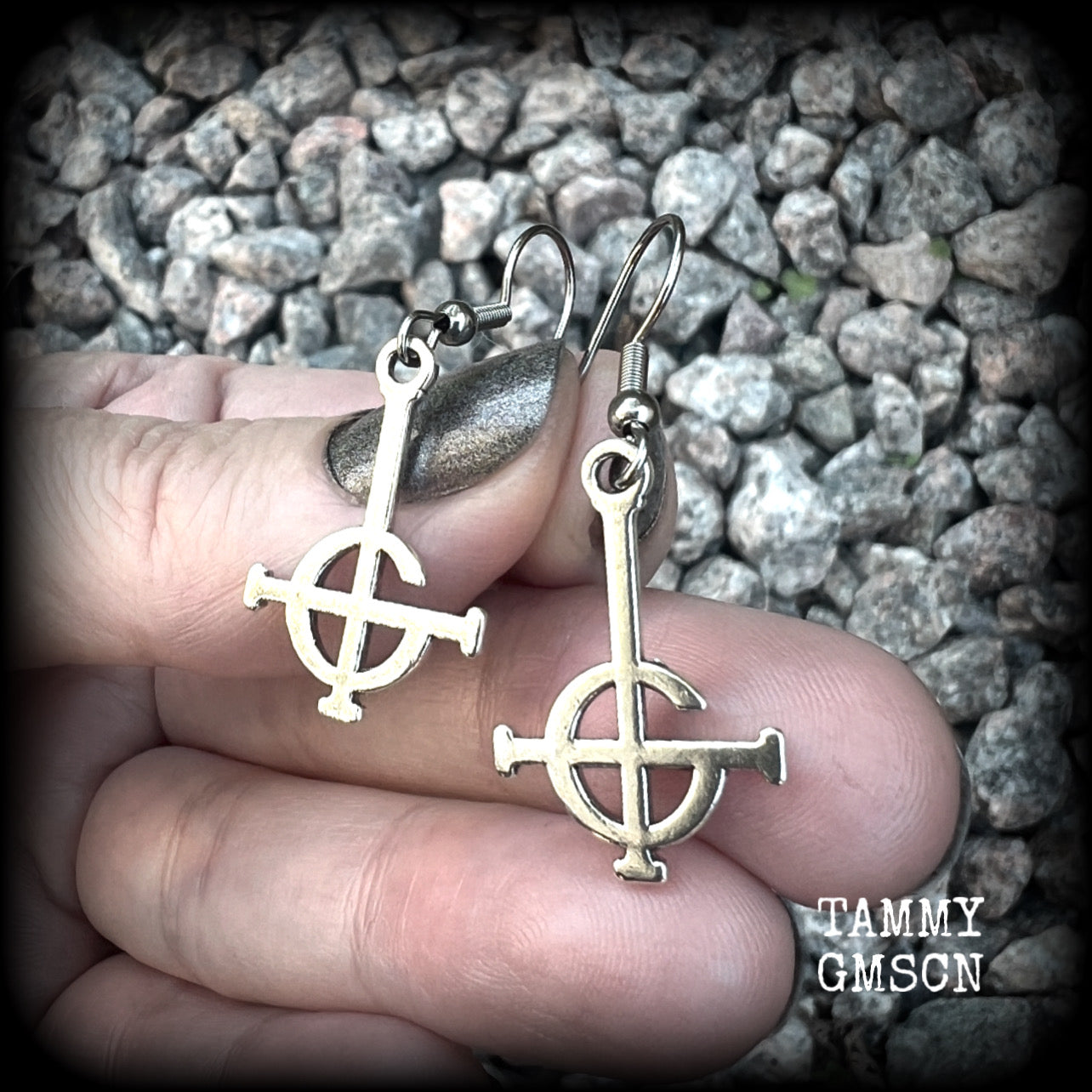 These lovely dangly earrings feature antique silver Ghost Grucifix charms, nice and lightweight at only a few grams each and measuring just over 4cms from tip to tip.  This pair have been made on stainless steel french hooks, suitable for pierced ears.