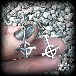 These lovely dangly earrings feature antique silver Ghost Grucifix charms, nice and lightweight at only a few grams each and measuring just over 4cms from tip to tip.  This pair have been made on stainless steel french hooks, suitable for pierced ears.
