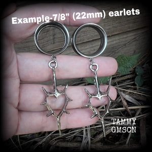 Spiked heart tunnel earrings-Punk ear gauges