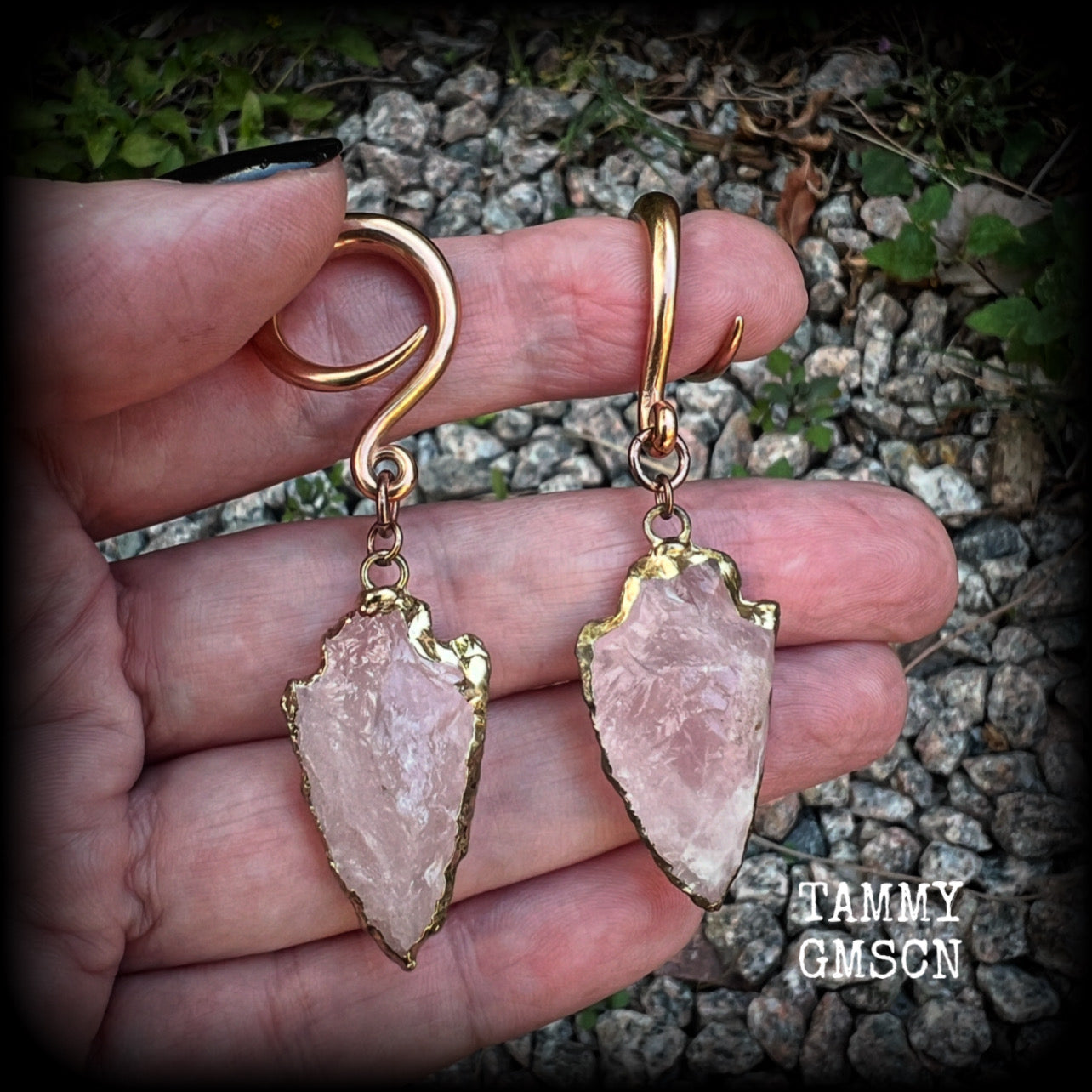 These earrings feature gorgeous baby pink arrowhead gemstones, measuring just over 6.5cms from tip to tip, and weighing approx 8 grams each, nice and dangly and not too heavy.  These earrings have been made on 6 gauge (4mm) surgical steel full curls, to be worn in stretched lobes.
