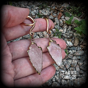 These earrings feature gorgeous baby pink arrowhead gemstones, measuring just over 6.5cms from tip to tip, and weighing approx 8 grams each, nice and dangly and not too heavy.  These earrings have been made on 6 gauge (4mm) surgical steel full curls, to be worn in stretched lobes.