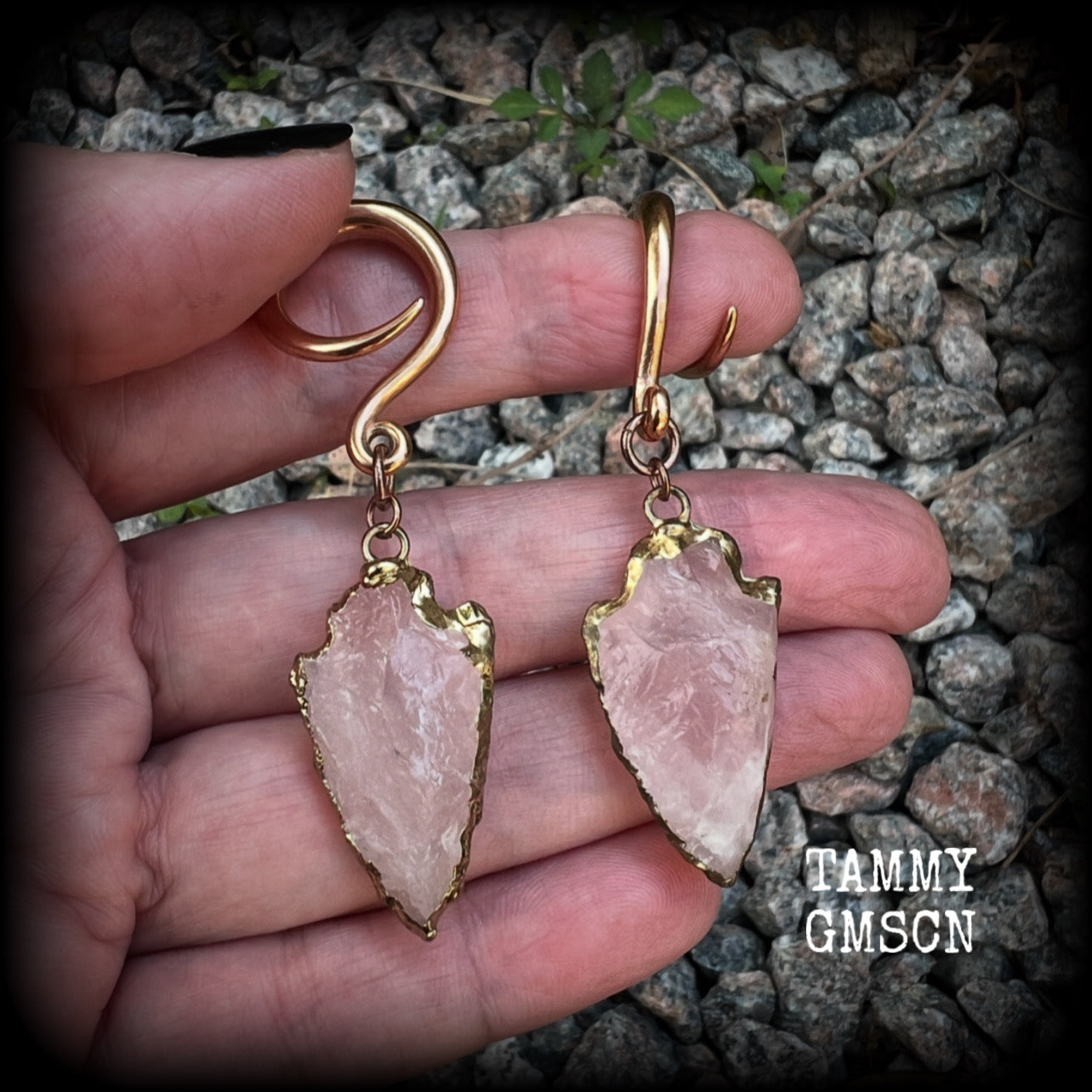 These earrings feature gorgeous baby pink arrowhead gemstones, measuring just over 6.5cms from tip to tip, and weighing approx 8 grams each, nice and dangly and not too heavy.  These earrings have been made on 6 gauge (4mm) surgical steel full curls, to be worn in stretched lobes.