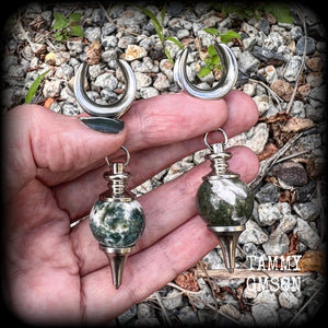 Moss jasper earrings Moss jasper ear hangers Moss jasper ear weights Moss jasper gauged earrings Cottagecore earrings Cottagecore jewellry Witchy Forestcore Forestpunk 6 g 2 gauge 0 gauge 00 gauge 12mm 14mm 16mm 19mm 22mm 25mm 28mm 30mm body jewelry