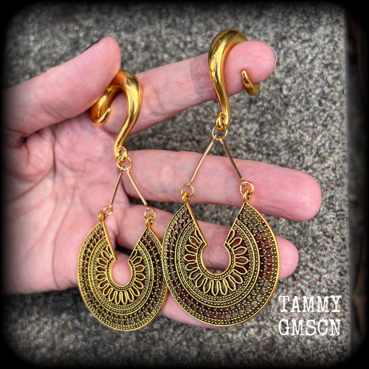 Mandala gauged earrings 0 gauge ear weights Ear hangers Geometric earrings Mandala ear weights Warrior woman Tribal ear weights Stretched ears Gauged Boho ear gauges Sacred geometry ear gauges 4mm 6mm 8mm 10mm 12mm 14mm 16mm 19mm 22mm 25mm 28mm 30mm