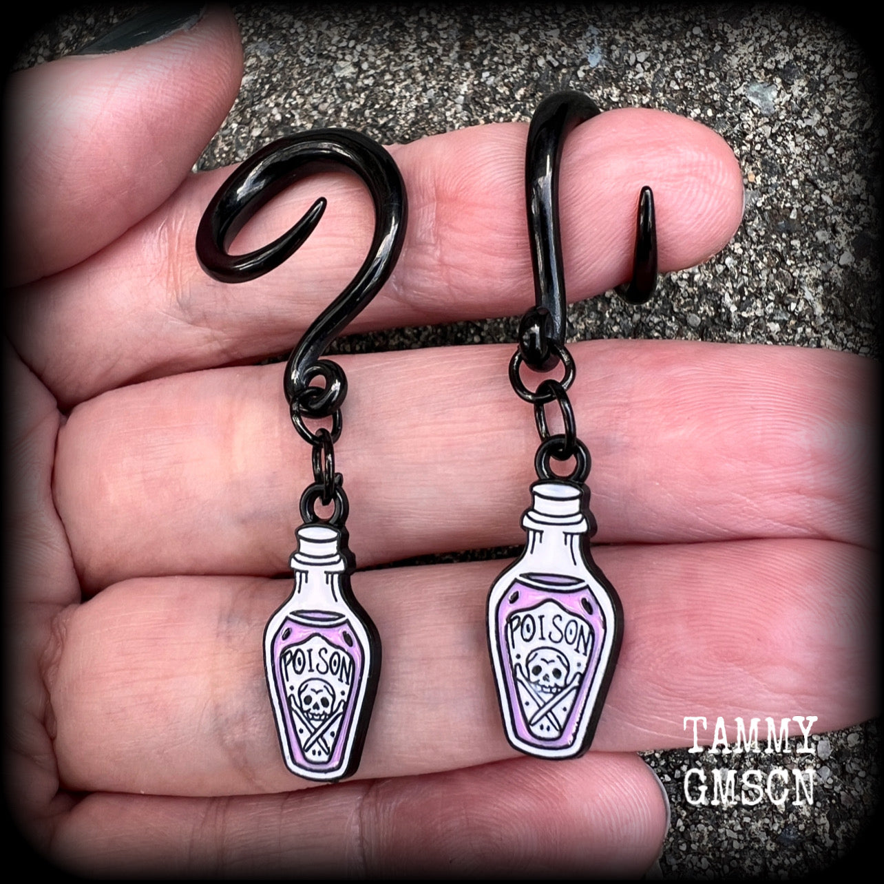 Poison bottle Love potion bottle Love spell Skull earrings Skull tunnels Tunnel earrings Tunnel dangles Halloween ear gauges Halloween gauged earrings Spell bottle Gothic jewelry Emo jewelry Spooky cute earrings Spooky earrings Cute tunnels Samhain