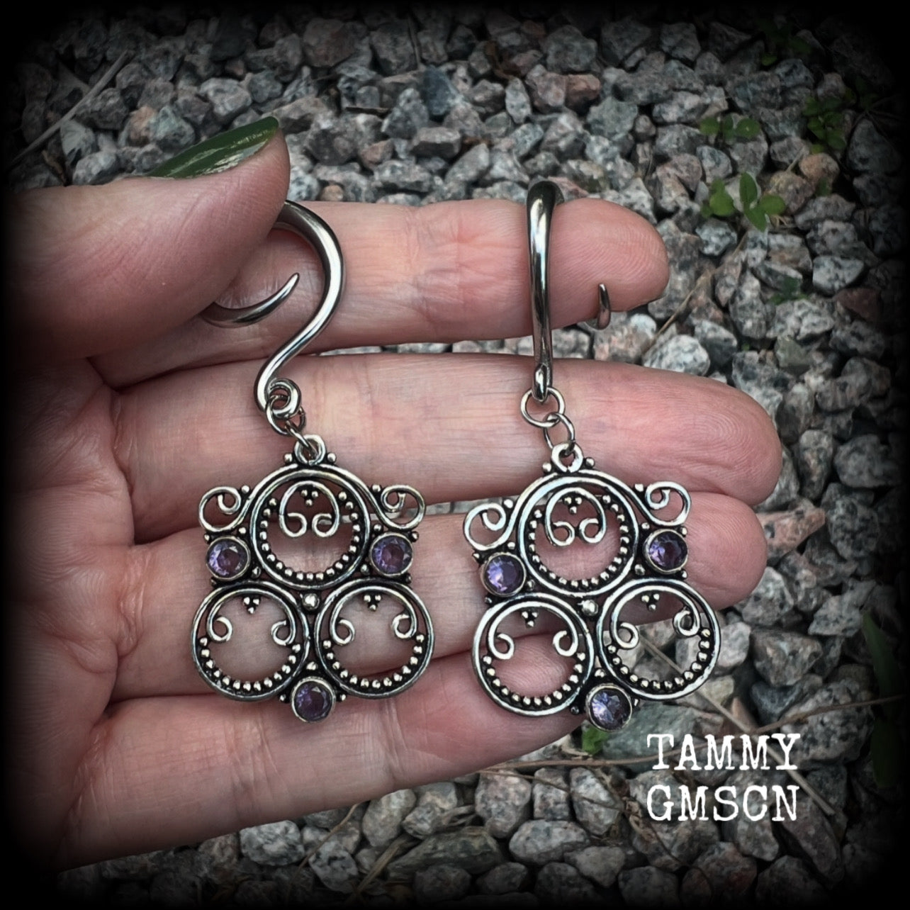 These gorgeous gauged earrings feature beautiful purple facet amethyst gemstones in an antique silver gypsy boho style setting, measuring just on 6cms from tip to tip, and weighing approx 6 grams each, not too heavy...  This pair have been made on 6 gauge (6mm) surgical steel full curls-suitable for stretched lobes.