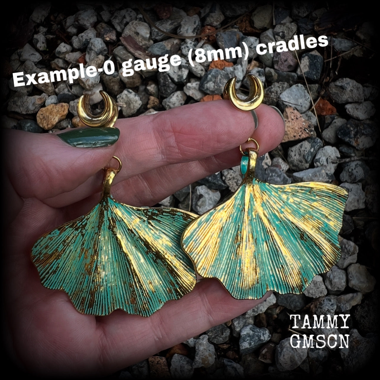 These gorgeous ear hangers feature beautiful big Ginkgo biloba leaves, measuring just under 8 cms from tip to tip, and weighing approx 15 grams.
