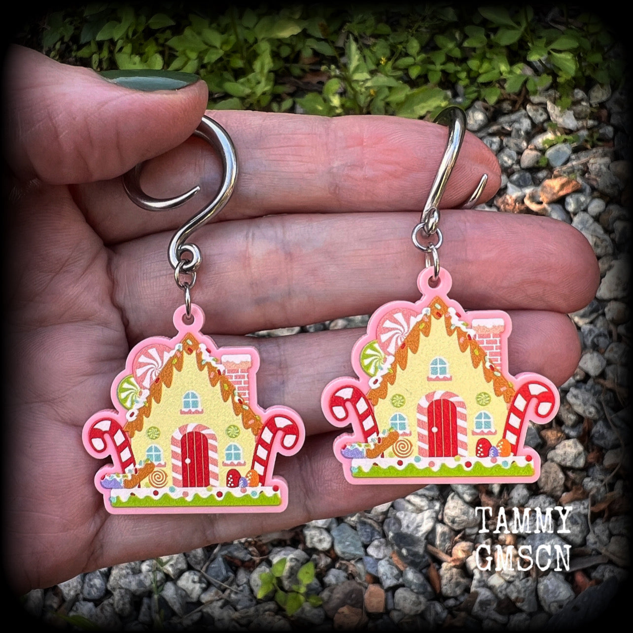 Gingerbread house earrings Kitsch Christmas earrings Gingerbread man gauges Ear hangers Gauged earrings Stretched lobes Gauged ears Stretched ears Christmas body jewelry Christmas jewelry Xmas 4mm 6mm 8mm 10mm 12mm 14mm 16mm 19mm 22mm 25mm 28mm 30mm