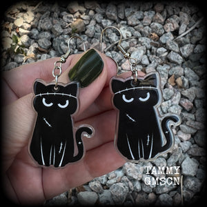 These awesome acrylic 'Zombie kitty' earrings measure in at just over 6cms from tip to tip, and are nice and dangly and nice and lightweight, weighing only a few grams each.  This pair has been made on stainless steel french hooks-suitable for pierced ears.