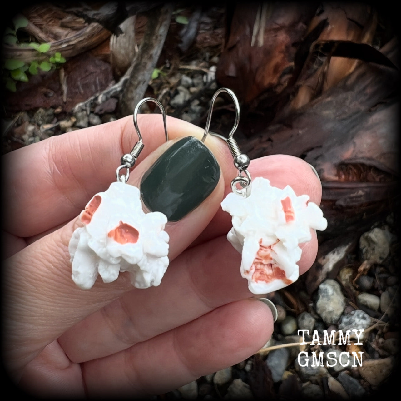 These pop corn earrings are too cute, measuring just on 4cms from tip to tip, and are super light weight at only a few grams each.

This pair has been made on stainless steel french hooks, suitable for pierced ears.