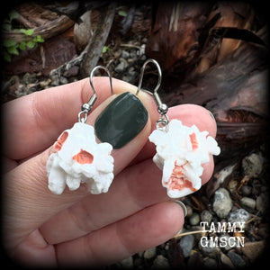 These pop corn earrings are too cute, measuring just on 4cms from tip to tip, and are super light weight at only a few grams each.

This pair has been made on stainless steel french hooks, suitable for pierced ears.