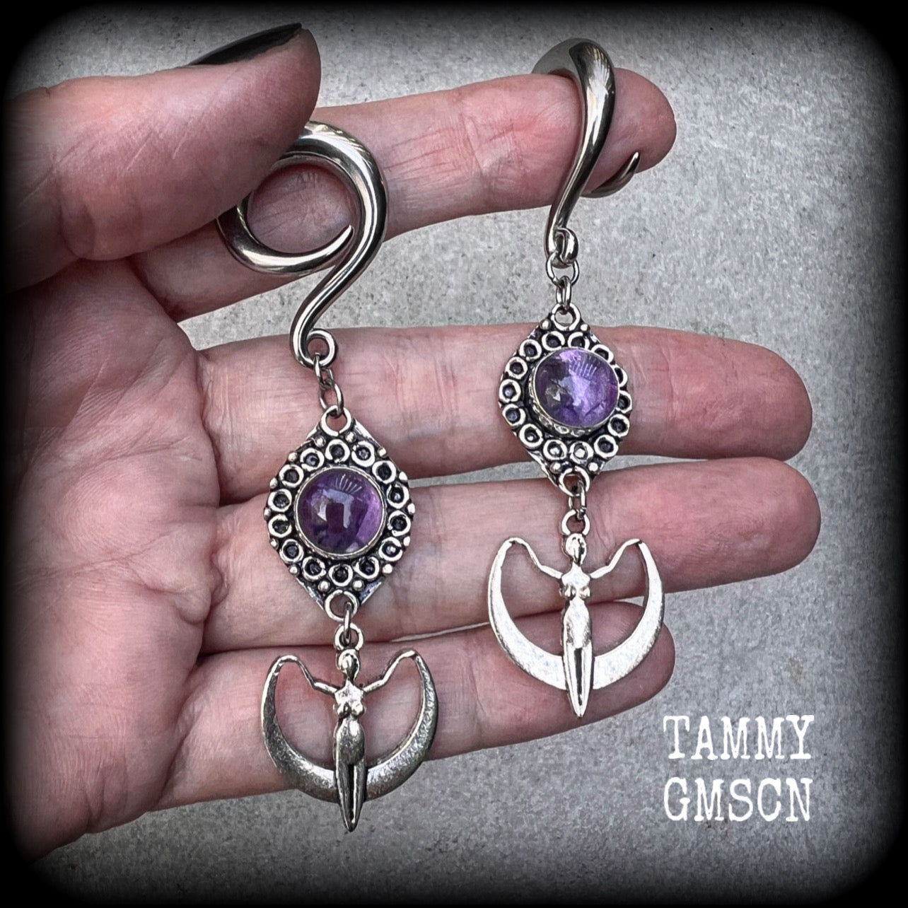 Amethyst ear weights Amethyst 2 gauge ear  hangers Gemstone ear weights Moon goddess jewelry Body jewelry Witchy earrings Moss goth Gauged earings Gauged ears Stretched ears Stretched lobes 4mm 6mm 8mm 10mm 12mm 14mm 16mm 19mm 22mm 25mm 28mm 30mm