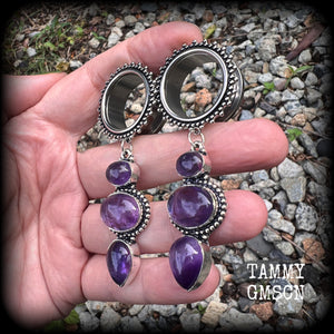 Gemstone tunnel earrings 