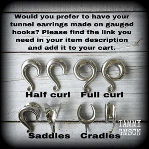 Gauged earrings 