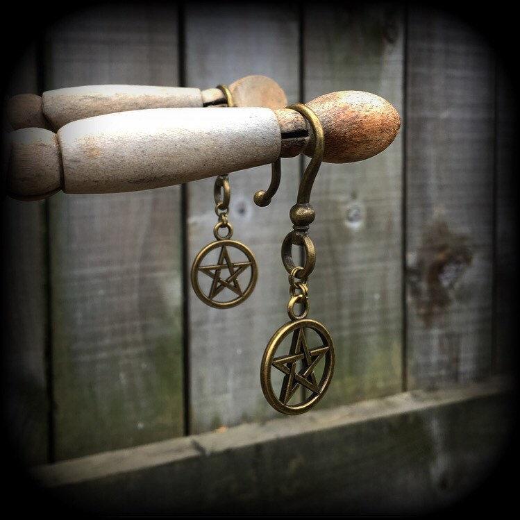Tunnel dangles 