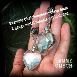 Tunnel earrings