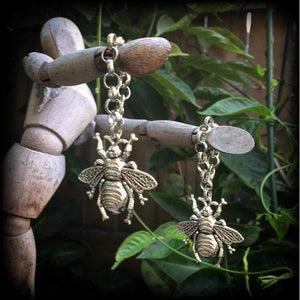Bee plug earrings