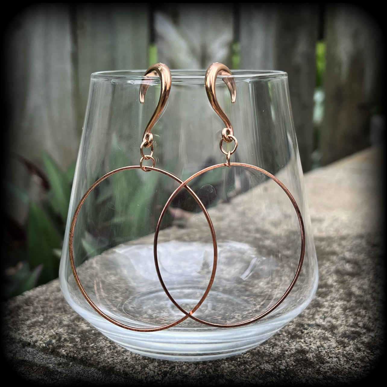 Hoop gauged earrings Rose gold hoop earrings Hoop gauged earrings Hoop ear weights Tunnel hoops 6 gauge ear hangers 6g 2g 0g 00g 1/2" 9/16" 5/8" 3/4" 7/8” 1” Stretched ears Stretched lobes Gauged ears Body jewelry ear gauges