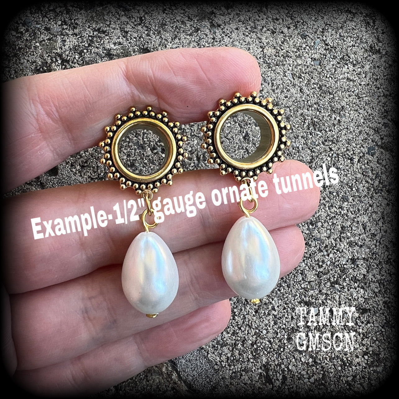 12 mm tunnels Shell body jewelry Pearl jewelry Pearl earrings Pearl tunnel earrings Shell ear hangers Mother of Pearl gauged earrings Sea Hag jewellery 