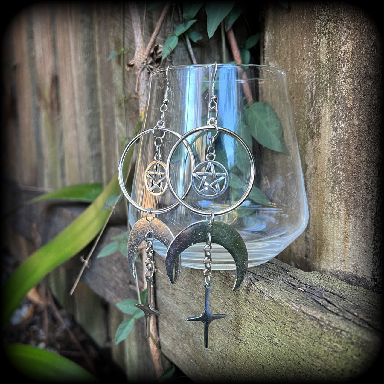 Crescent moon and pentagram earrings-MCM earrings