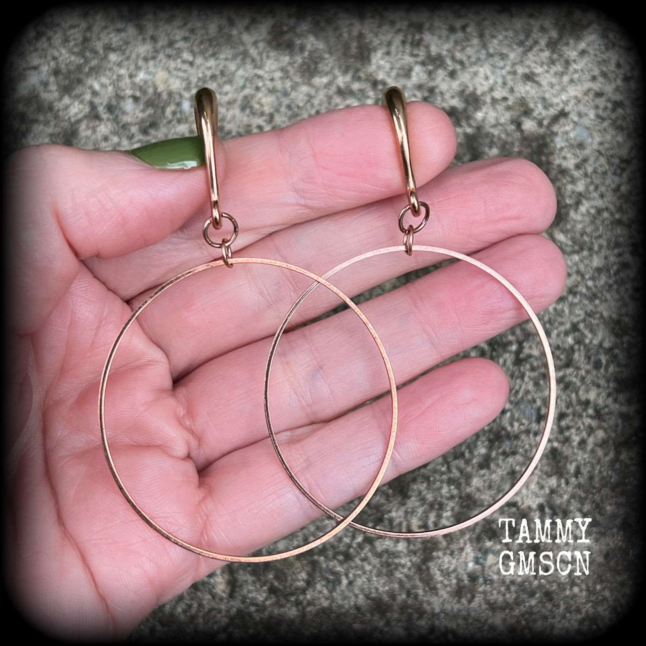 6 gauge body jewelry Rose gold hoop earrings Hoop gauged earrings Hoop ear weights Tunnel hoops 6 gauge ear hangers 6g 2g 0g 00g 1/2" 9/16" 5/8" 3/4" 7/8” 1” Stretched ears Stretched lobes Gauged ears Body jewelry ear gauges