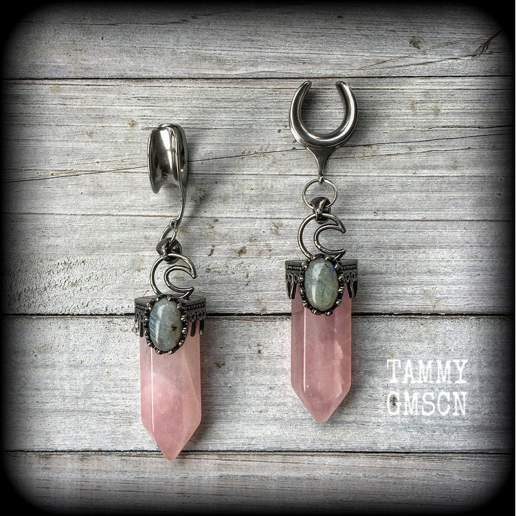 Gemstone ear weights Rose Quartz ear weights Labradorite gauged earrings 5/8” ear weights Body jewelry Gemstone ear weights 6g 2g 0g 00g 1/2” 9/16” 3/4” 7/8” 1” 1.10' 1.18" Ear gauges Stretched ears Stretched lobes Gauged ears Earrings for stretching